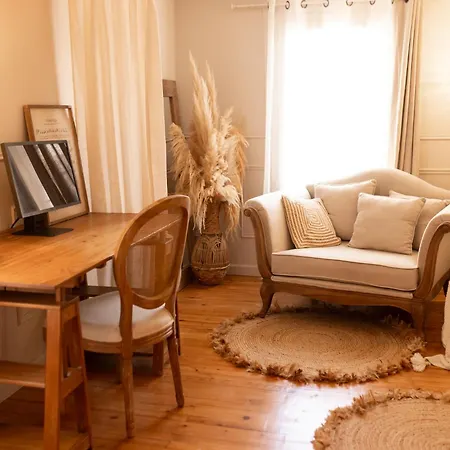 Hébergement de vacances Maison D Artiste Romantique Cœur De Bessières