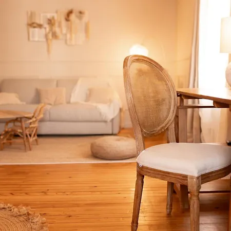 Maison D Artiste Romantique Coeur De Ferienhaus *