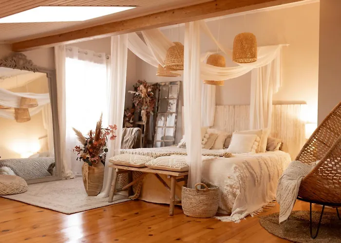 Maison D Artiste Romantique Coeur De Ferienhaus *