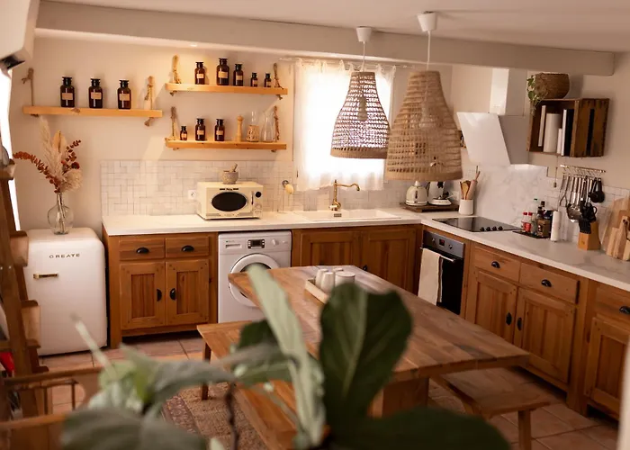 Maison D Artiste Romantique Cœur De * Bessières